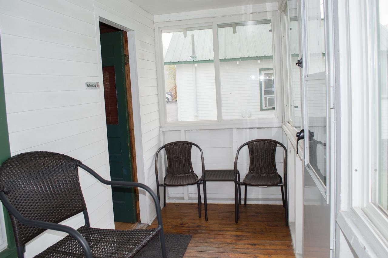 ホテルBayview Cabins Naples エクステリア 写真